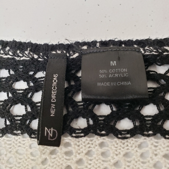 New Directions Womens Striped Sweater Top Size Medium - Picture 4 of 6